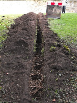Air spade root investigation trench